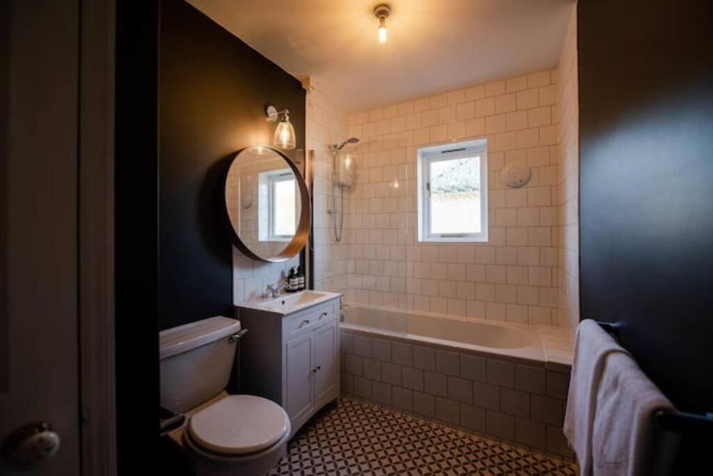 Summertown Modern Apartment